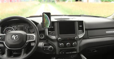 RAM 1500 Dashboard Phone Mounts and Holders