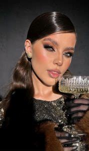 Glam Festive Season Makeup Ideas Soft Glam Nude Glossy Lips