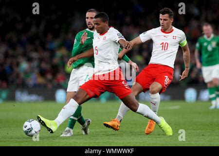 Der Schweizer Granit Xhaka W Hrend Des Gruppenspiels Der Uefa Euro