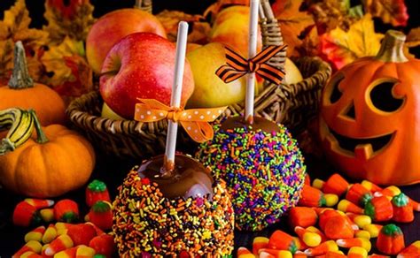 Halloween Recipe: Caramel Dipped Apples | LATF USA