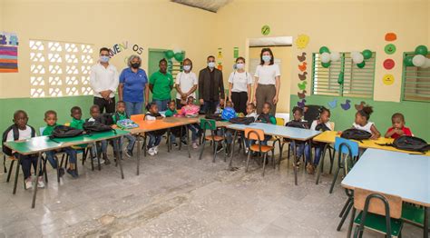 Inician clases presenciales en comunidades y bateyes de la región