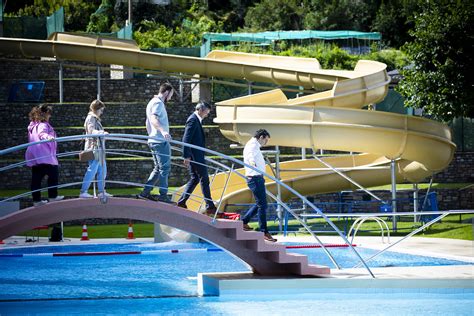 Els Serradells Estrena El Tobogan Gegant De La Piscina Exterior Que S