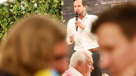 Fl Chtlinge Martin Hagen Fdp Fordert St Rkere Initiative Von Olaf