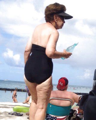 Beach Granny Porn Pics Pictoa