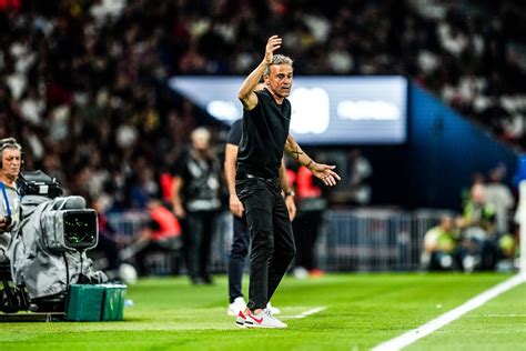 Psg Luis Enrique Prend Un Grand Pari Pour Le Choc Contre Dortmund