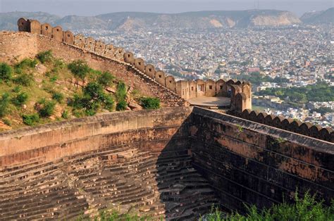 Nahargarh Fort in Jaipur, India Photos & Travel Guide | The HoliDaze