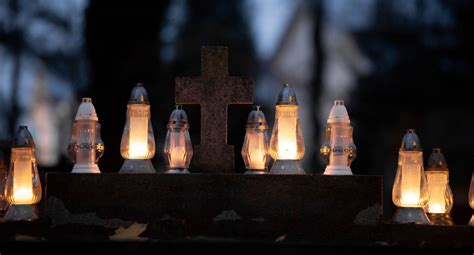 Wszystkich Świętych i Dzień Zaduszny Pamiętamy o tych którzy odeszli