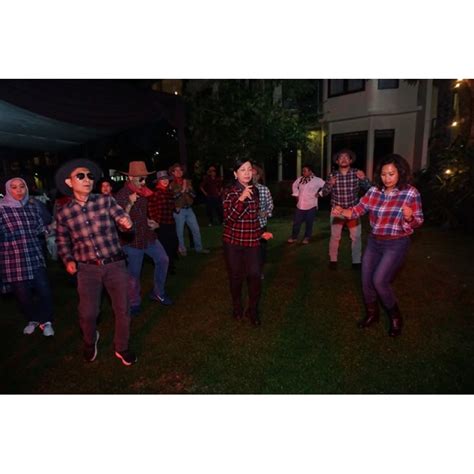 Paket Gathering Outbound Hari Malam Di Bandung Lembang Eo