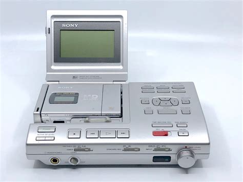 Sony MD Walkman MZ R5ST MiniDisc Recorder