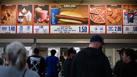 I Will Never Eat This Again Admits Costco Super Fan After Trying New Food Court Item That S 2