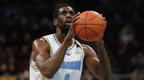 Basket Serie A Virtus Bologna Sorpasso Sul Partizan Per Ekpe Udoh