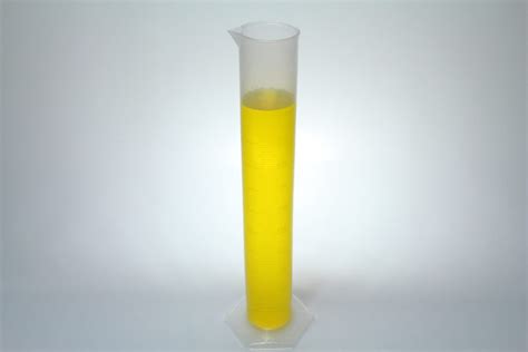 Graduated Cylinder, Plastic, 500 ml - Norchemist