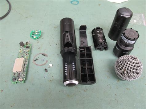 My Commentary and Technical help: Shure Wireless Microphone Repair