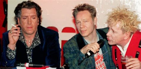 Los Sex Pistols En Guerra Johnny Rotten Perdi Una Demanda Contra Sus Ex Compa Eros