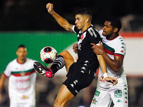 Corinthians Negocia Pedro Raul Toluca Visa Venda Do Atacante