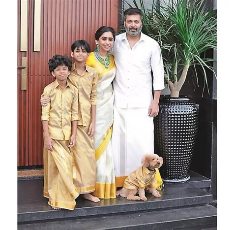 "மூன்றெழுத்து இட்லி நடிகை என் வாழ்க்கையை கெடுத்தார்" - நடிகர் ரவி மோகன் ...