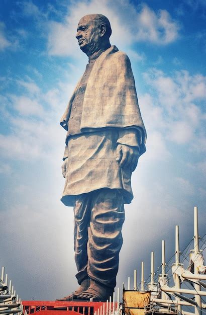 Premium Photo | Statue of unity india