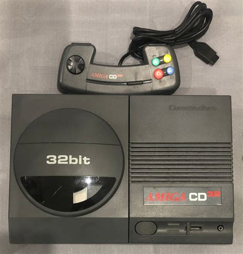 Commodore Amiga CD32 Console with Controller – Gametraders Modbury Heights