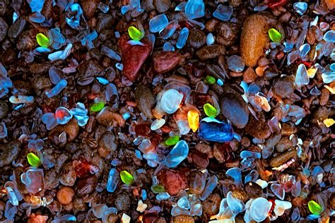 Glass Beach La Playa Con Arena De Cristal El Viajero Feliz