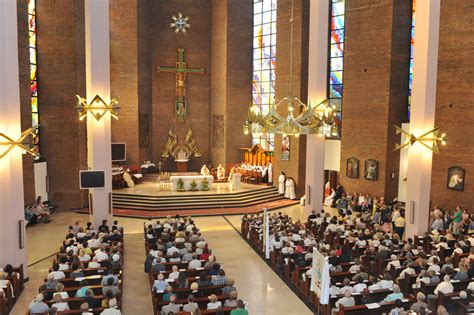 Parafia Rzymskokatolicka Naj Wi Tszej Maryi Panny Matki Mi Osierdzia W