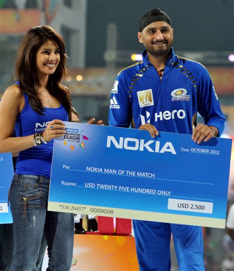 Priyanka Chopra hands Harbhajan Singh the Man-of-the-Match cheque ...