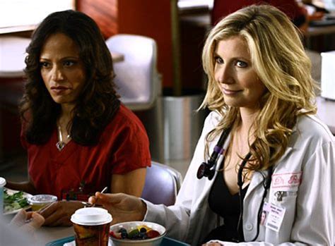 Une Blonde Une Brune Une Amiti Ternelle Anecdotes S Ries