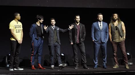 ‘wonder Woman Wows Affleck Makes Appearance At Cinemacon Wtop News