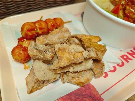 萬芳醫院雞排、美食｜饗赤雞【赤雞雞排萬芳總店】｜七種風味彩色炸雞排、酥脆厚厚的肉根本是把人逼到不行阿！！邪惡炸物文 💕小美很愛嚐💕