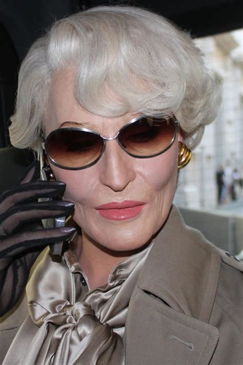 Alexis Stone Transformeert In Miranda Priestly Tijdens Coutureweek