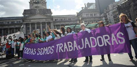 Las mujeres soportan la segregación ocupacional en América Latina