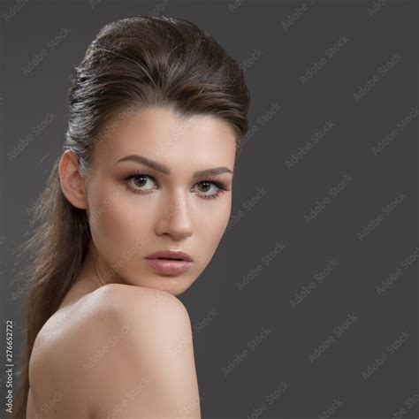 Beauty Brunette Woman With Perfect Makeup And Skin Beautiful Professional Holiday Makeup Nude