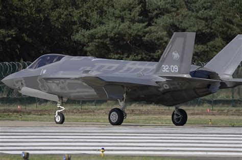 British F35 Fighter Jet Crashes Into The Mediterranean And The Pilot