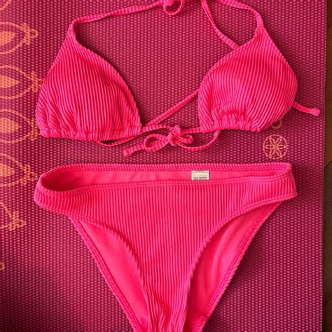 Never Worn Hollister Bikini Set Xs Top Ties In Depop