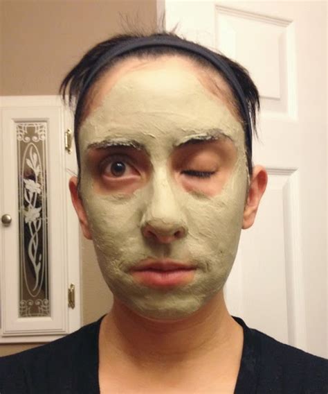 Aztec Healing Clay Mask Review - The Acne Experiment | Crappy Candle