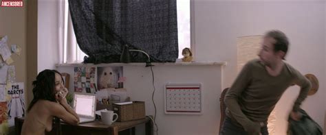 Pretend We Re Kissing Nude Pics Page