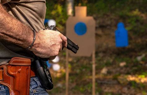 The Quick Draw Hip Shooting And The Value Of Sights Gun Digest