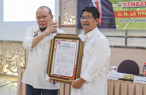 Masyarakat Madura Beri Mandat Ketua Dpd Untuk Kembalikan Uud