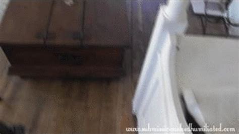 Naked Dancing Ellie Roe Has Embarrassing Footage Shared LIVE Online STRIP EM NAKED Clips4sale