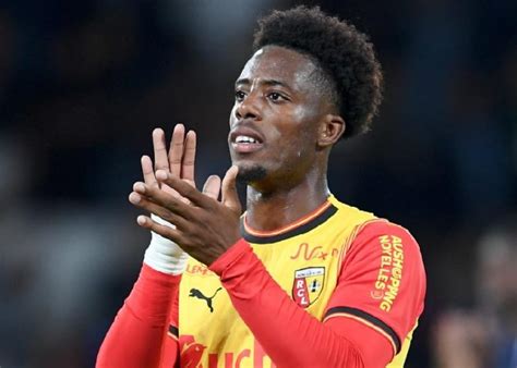 Elye Wahi Voque Ses D Buts Compliqu S Au Rc Lens Africafoot