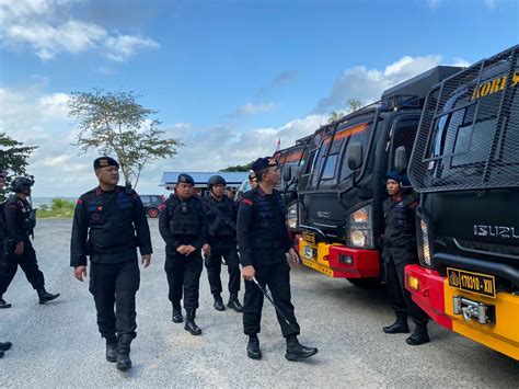 Jelang Pemilu Dansat Brimob Polda Kaltim Cek Kesiapan Personel