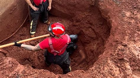 Trabalhador morre soterrado enquanto abria fossa em Nova Esperança SOT