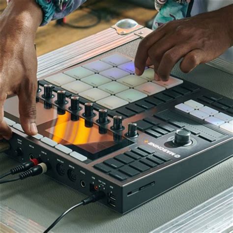 Native Instruments Maschine Plus Standalone Production Performance