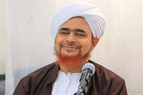 Profil Dan Biografi Habib Umar Bin Hafidz Ulama Kenamaan Dari Yaman