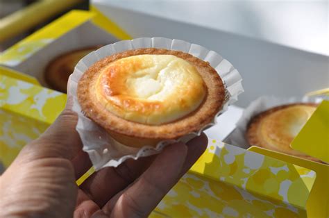 รีวิว Bake Cheese Tart ดิ เอ็มควอเทียร์ ละมุนละไม เนื้อชีสแน่น ชีสทาร์ตสัญชาติญี่ปุ่นขวัญใจคอช