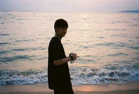 Pin By Ve One On Gmmtv Boy Photography Poses Cute Gay Couples Gmmtv Actors