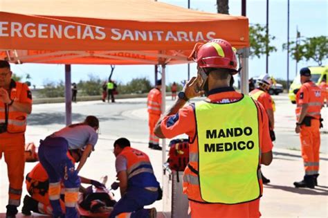 Simulacro del 061 ante un accidente con múltiples víctimas en Almería