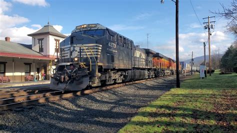 Norfolk Southern Freight Trains At Lewistown Pa Youtube