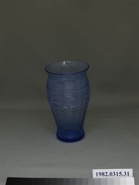 The Smithsonian Collection Of Carder Steuben Begins Carder Steuben Glass Association