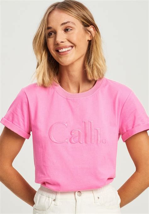 Calli Embroidered Print T Shirt Bubblegum Pink Emb Pink Zalando De