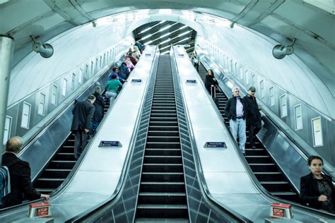 Escalator Accidents and Tips for Escalator Safety | Hecht, Kleeger ...